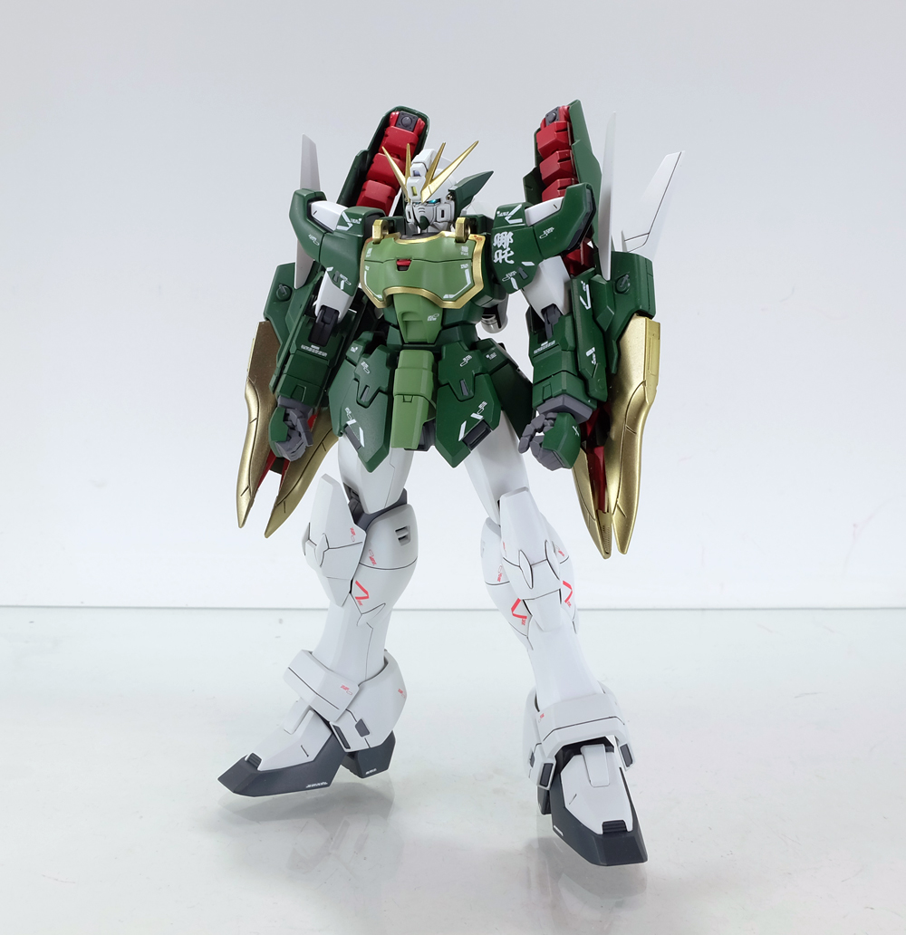 完成品 ガンプラ MG アルトロンガンダムEW フル装備ver ガンダムW