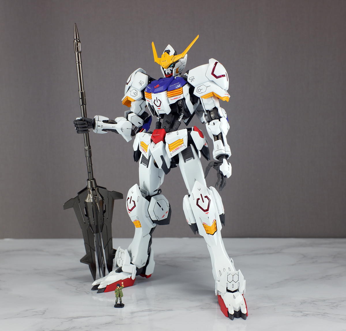 MG ガンダムバルバトス 完成品-