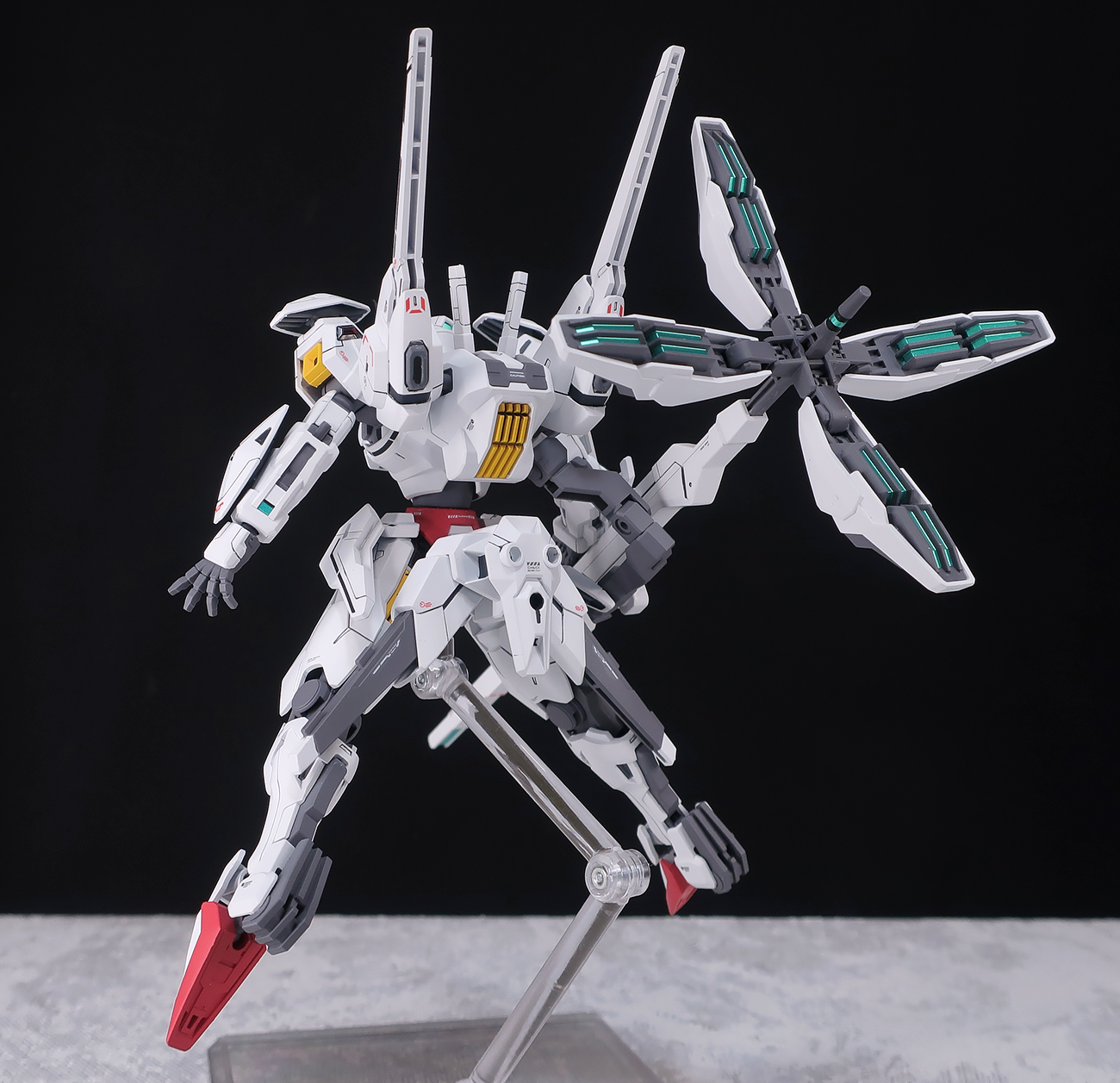 【未使用】hg 1 144 ガンダムキャリバーン パーメットスコア5 パーメットスコア・ファイブ 塗装済完成品 平手 左右