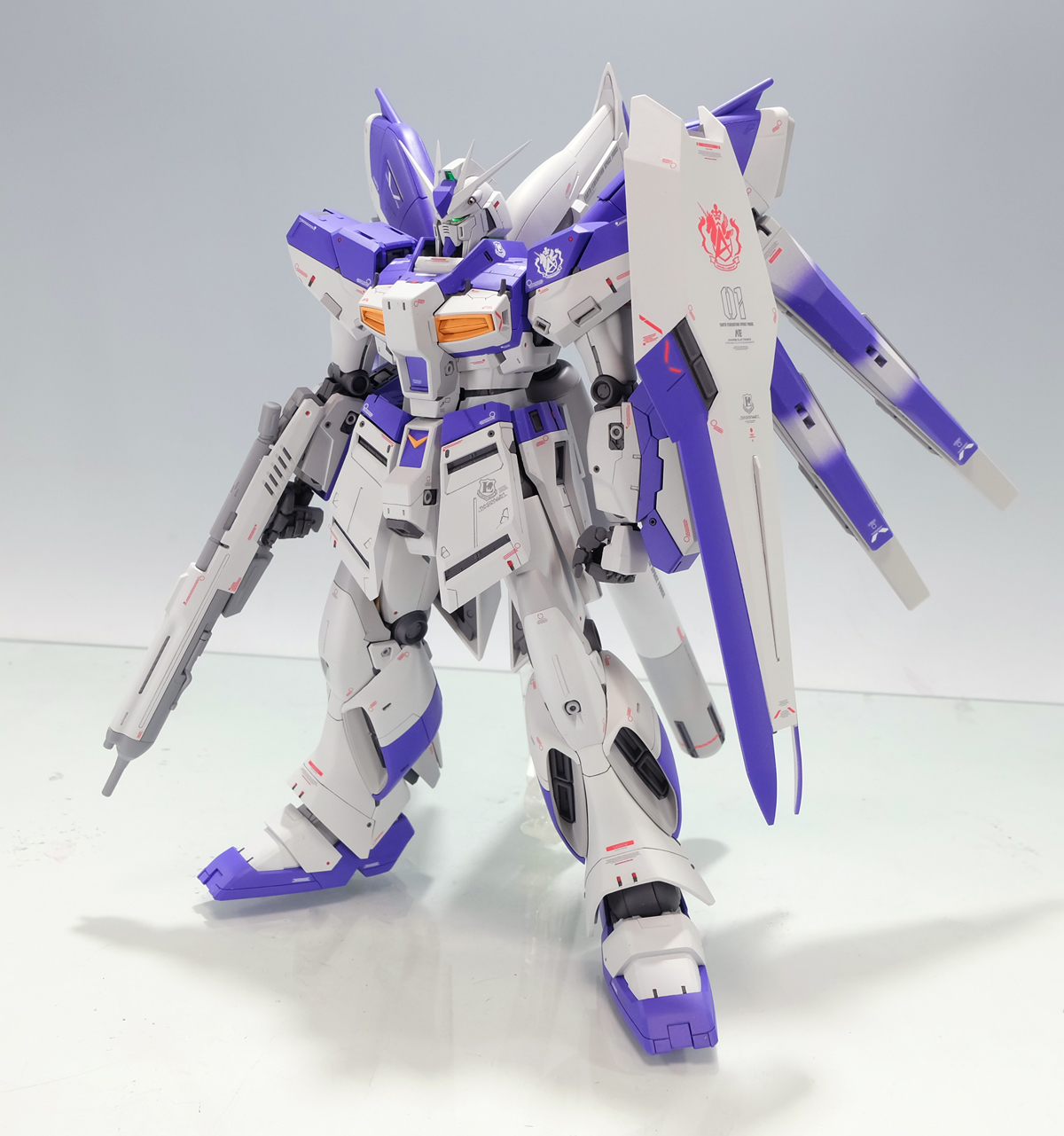 ガンプラ完成品】MG H i-νガンダム vrka 改修塗装完成品-