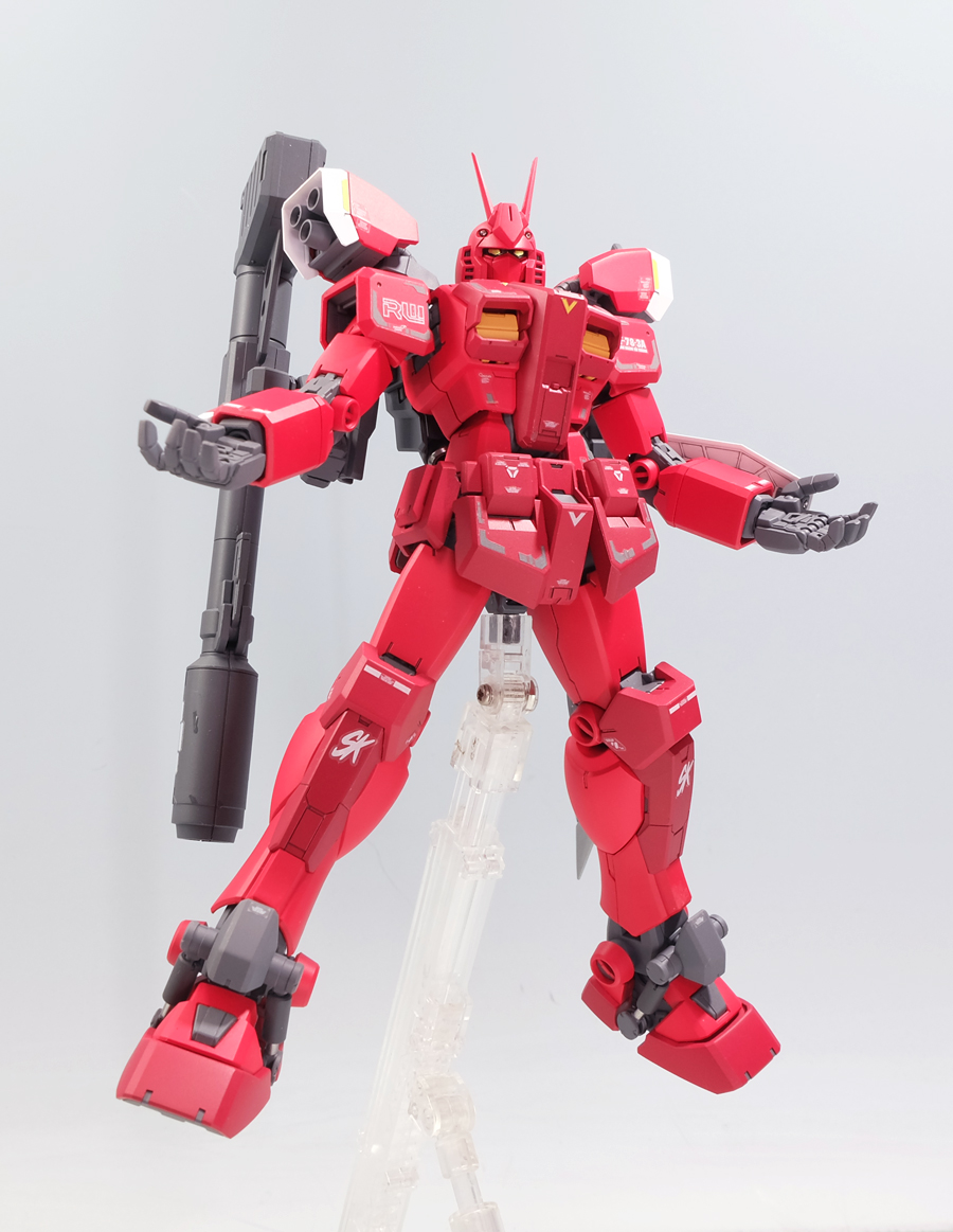 MG ガンダムアメイジングレッドウォーリア 完成品